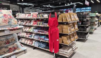 Торговое оборудование и мебель для магазинов